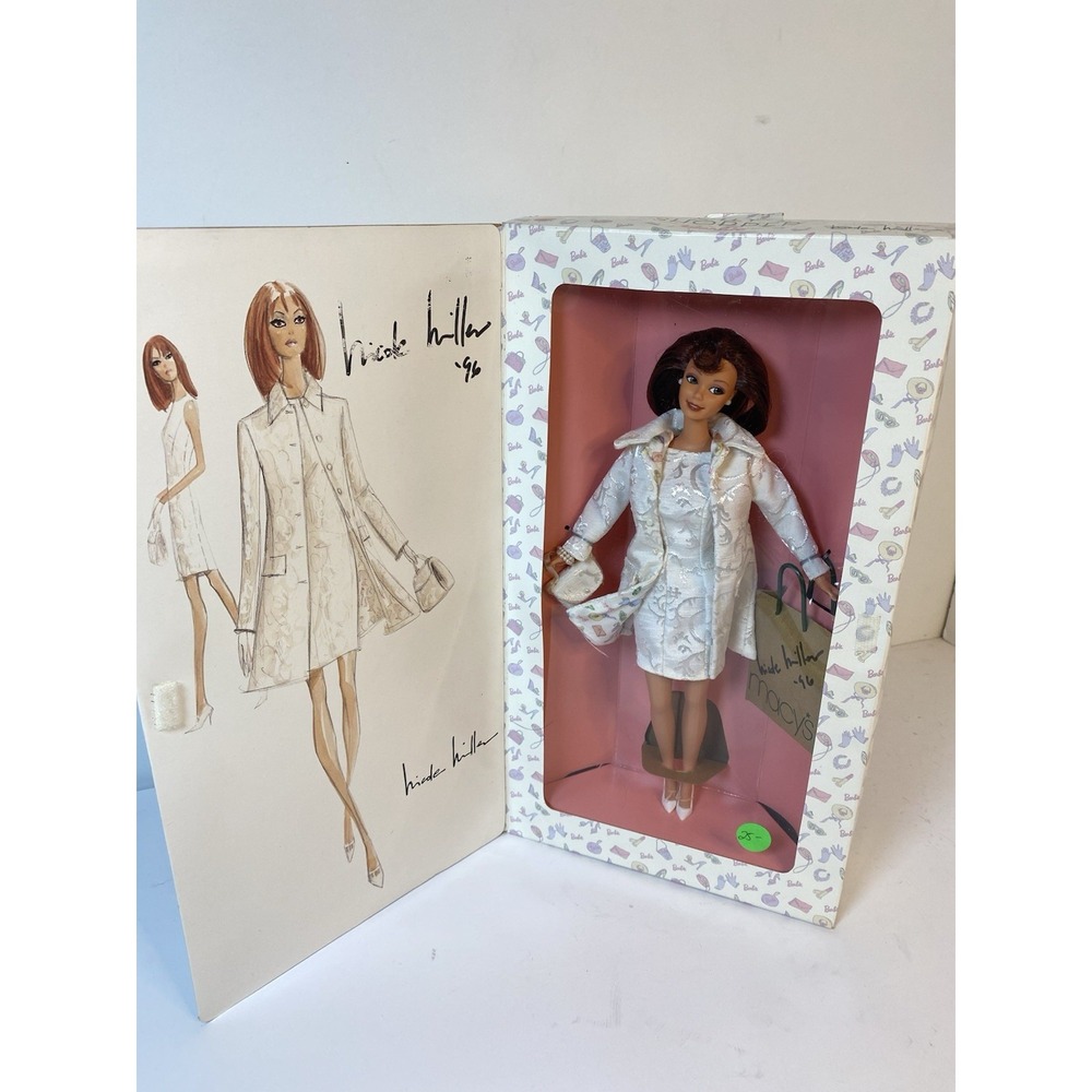 SIGNED‎ Barbie City Shopper Doll Nicole Miller 1996 Macys Limited Edition